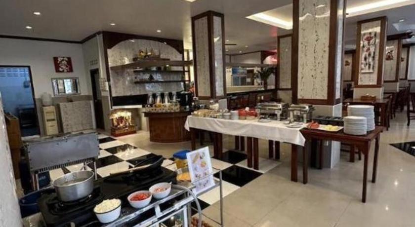 Hotel Azure 3*